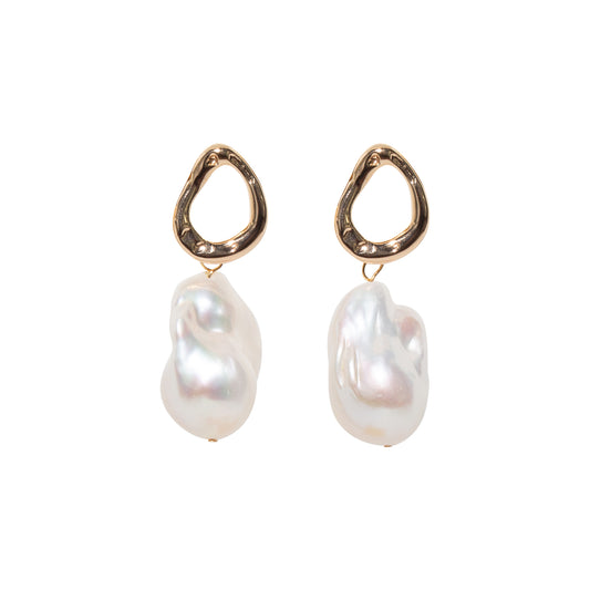 Dali Dreamscape Pearl Earrings