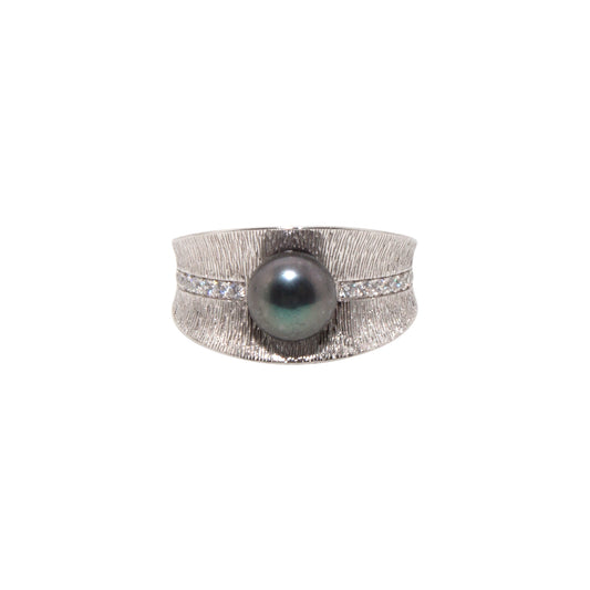 Eclipse Pearl Ring